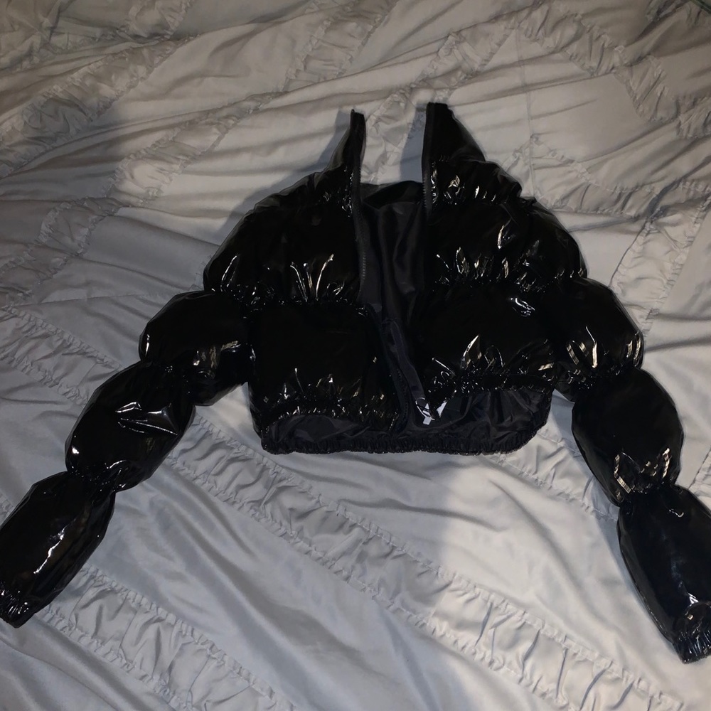 Black bubble puffer coat